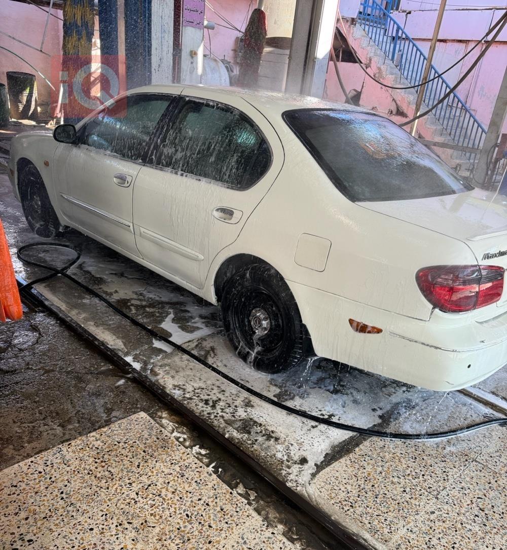 نيسان ماكسيما